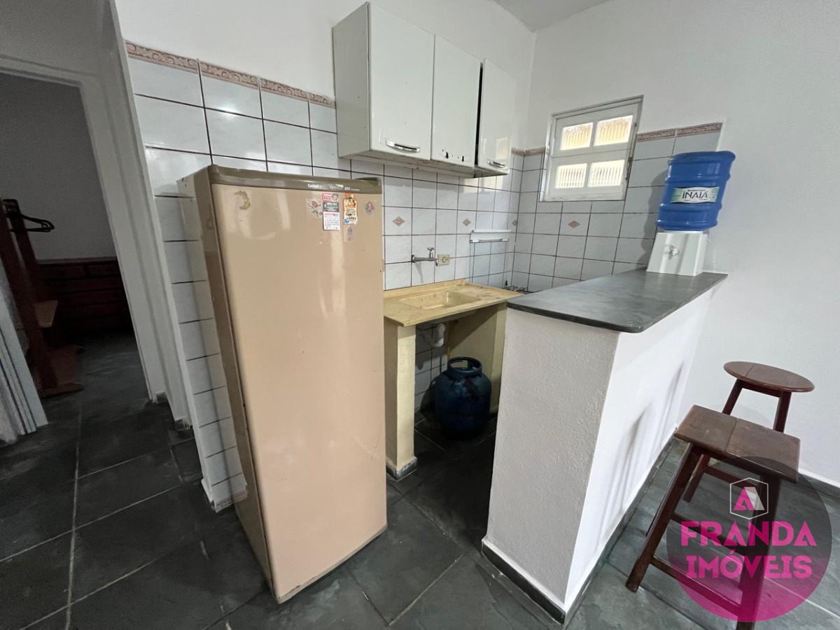 Casa de Condomínio à venda e aluguel com 1 quarto, 28m² - Foto 2