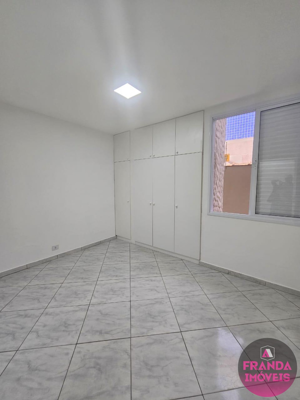 Casa à venda e aluguel com 3 quartos, 185m² - Foto 36