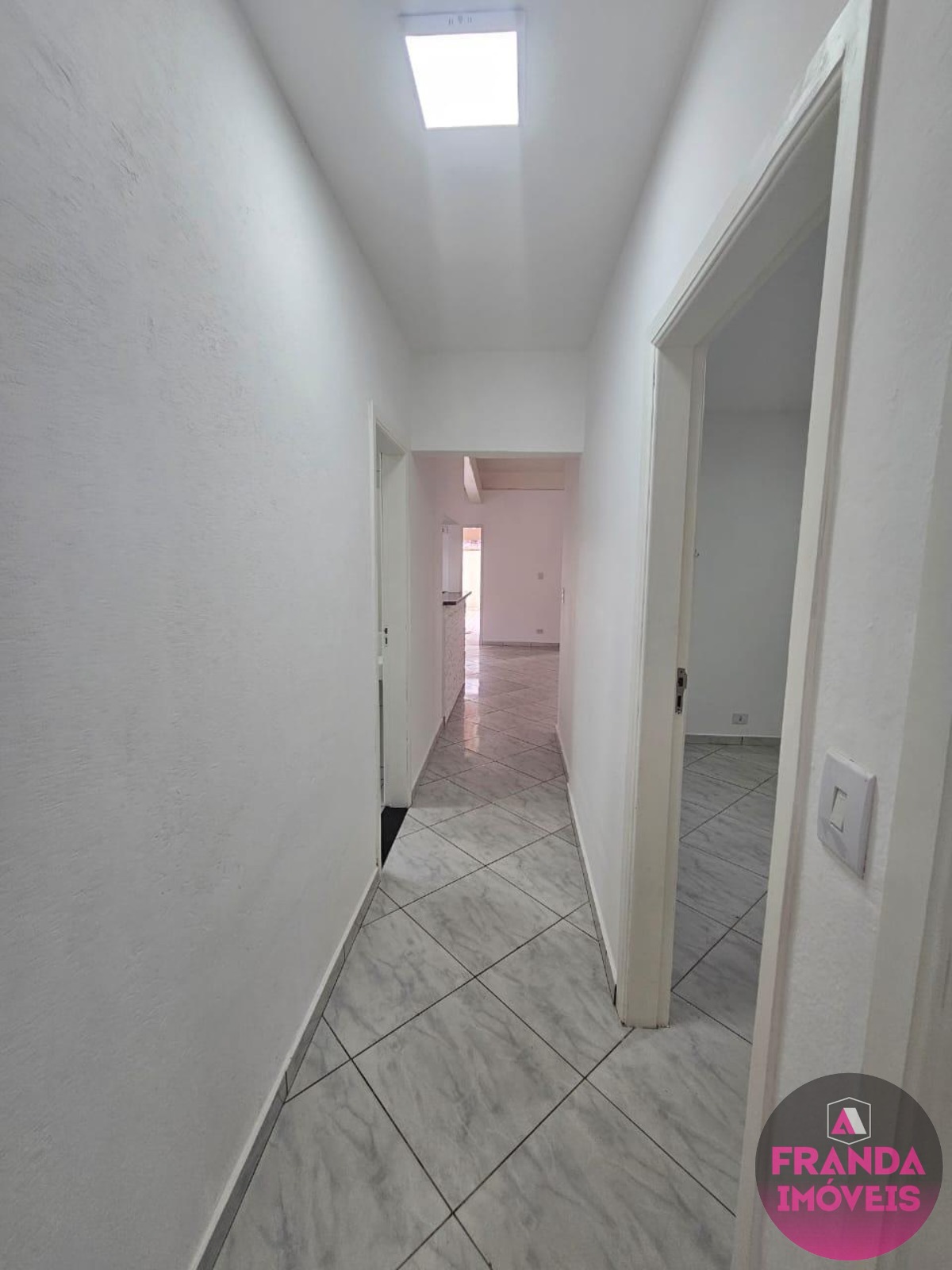 Casa à venda e aluguel com 3 quartos, 185m² - Foto 37