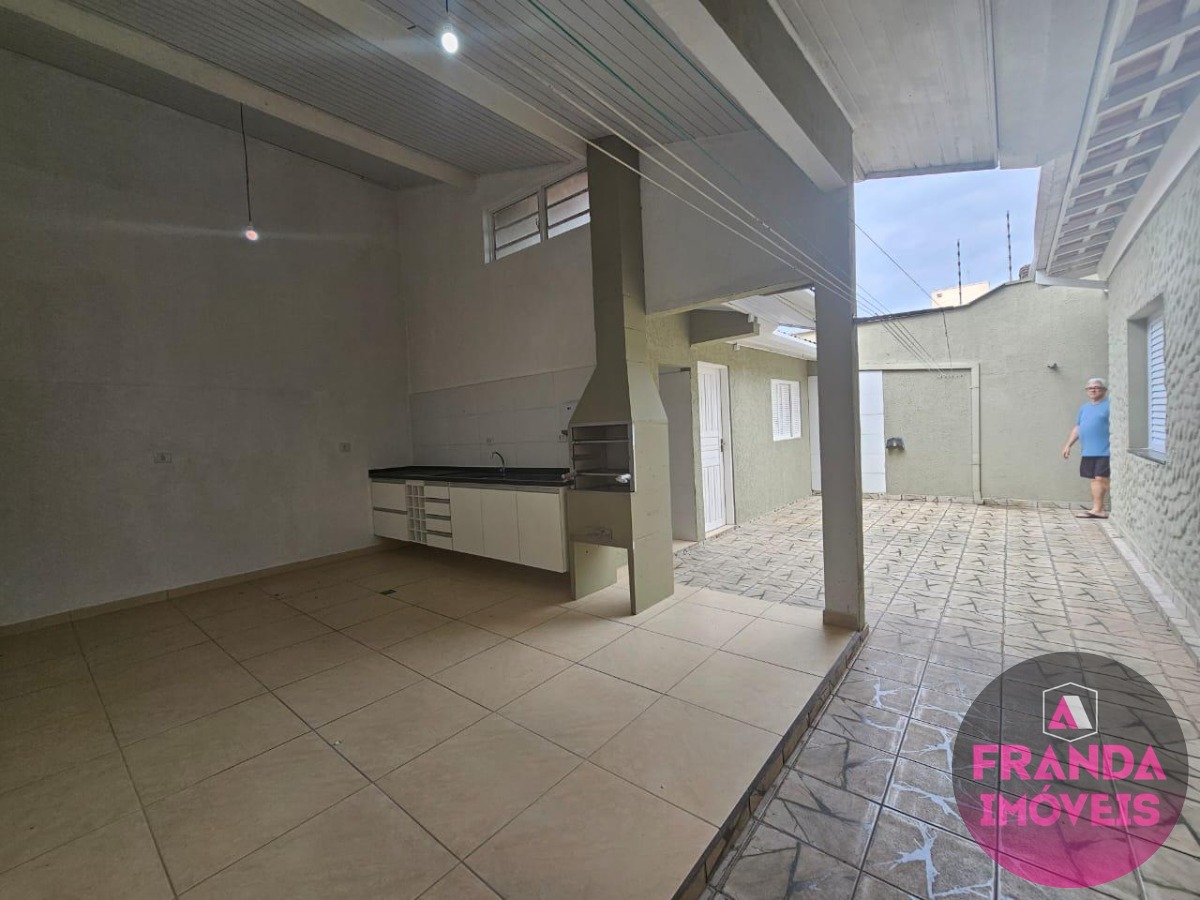 Casa à venda e aluguel com 3 quartos, 185m² - Foto 10