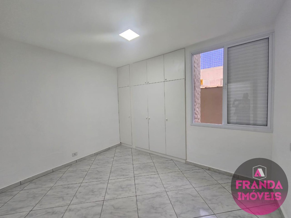 Casa à venda e aluguel com 3 quartos, 185m² - Foto 34