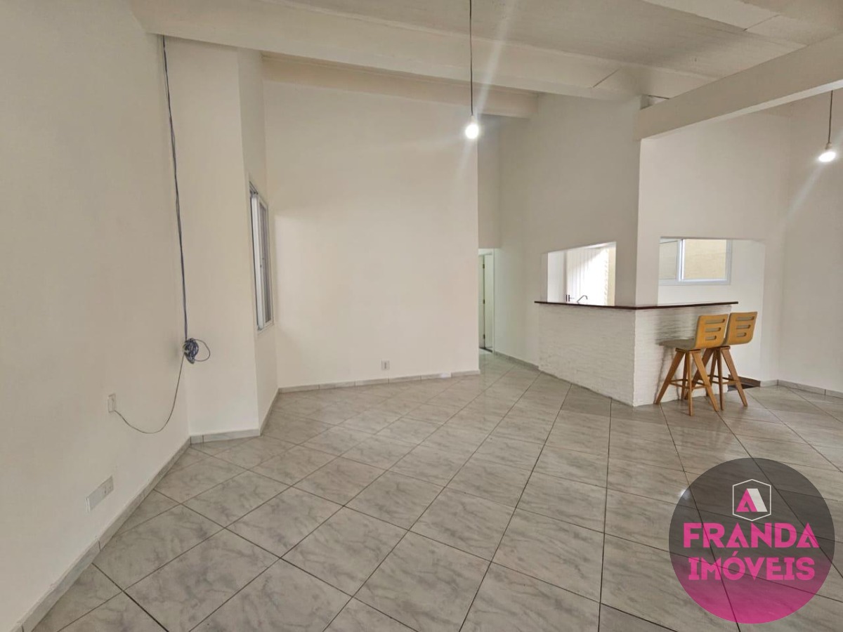 Casa à venda e aluguel com 3 quartos, 185m² - Foto 18