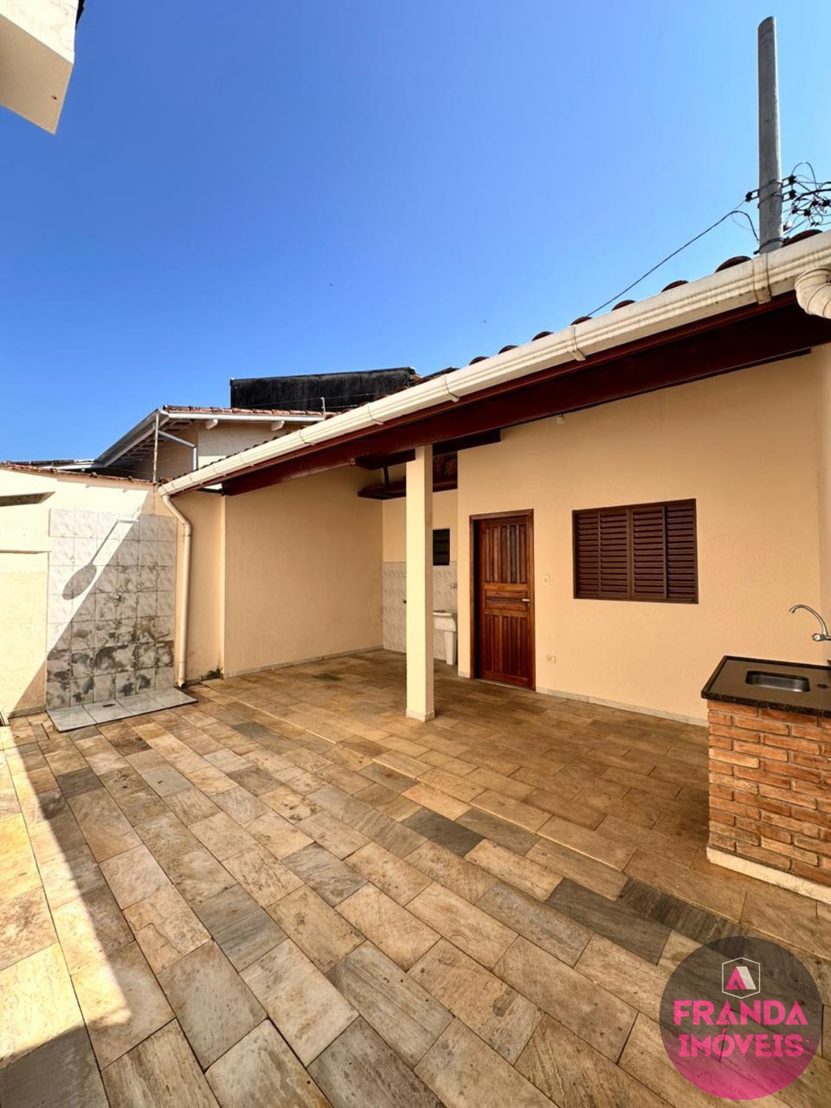 Sobrado à venda com 4 quartos, 127m² - Foto 2