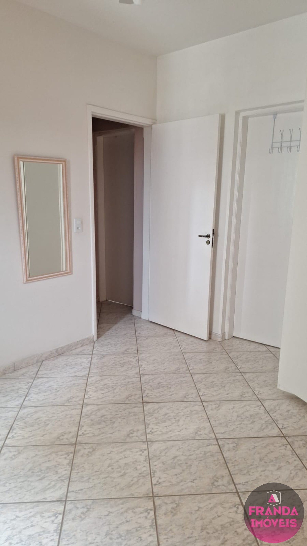 Apartamento à venda com 3 quartos, 80m² - Foto 8