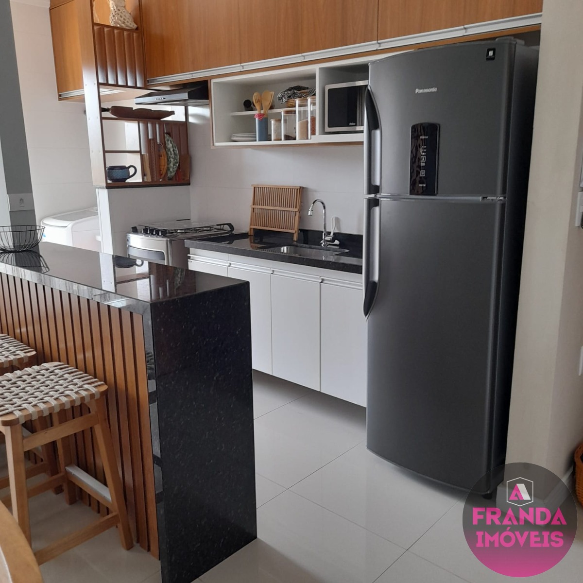 Apartamento à venda com 2 quartos, 70m² - Foto 9