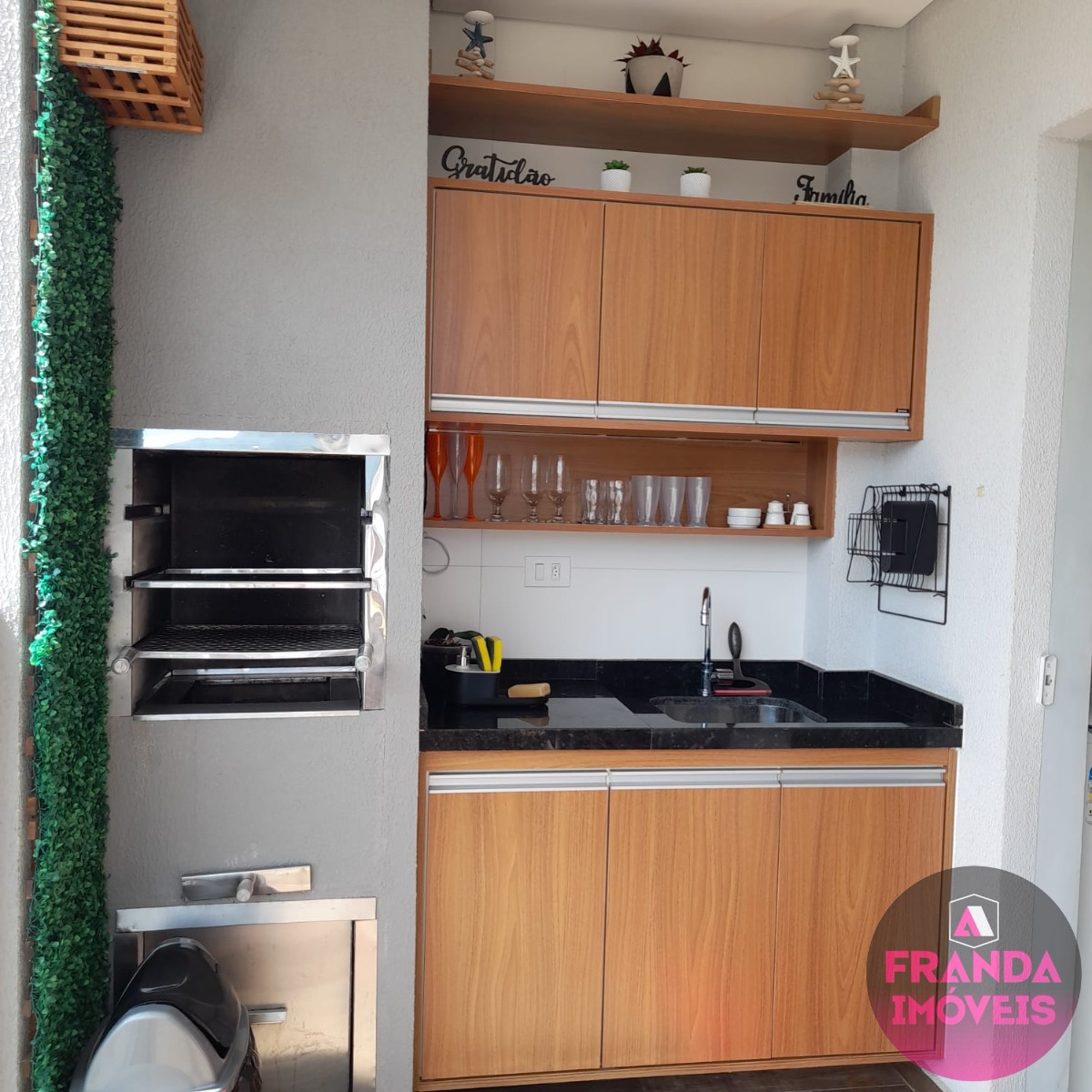 Apartamento à venda com 2 quartos, 70m² - Foto 8