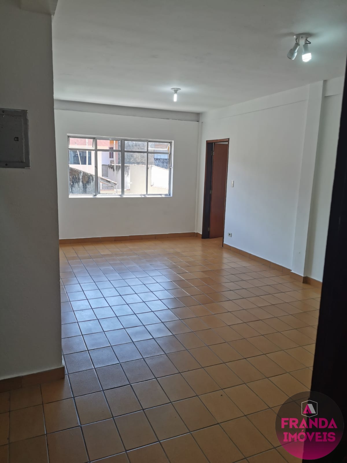 Apartamento para alugar com 2 quartos, 55m² - Foto 1