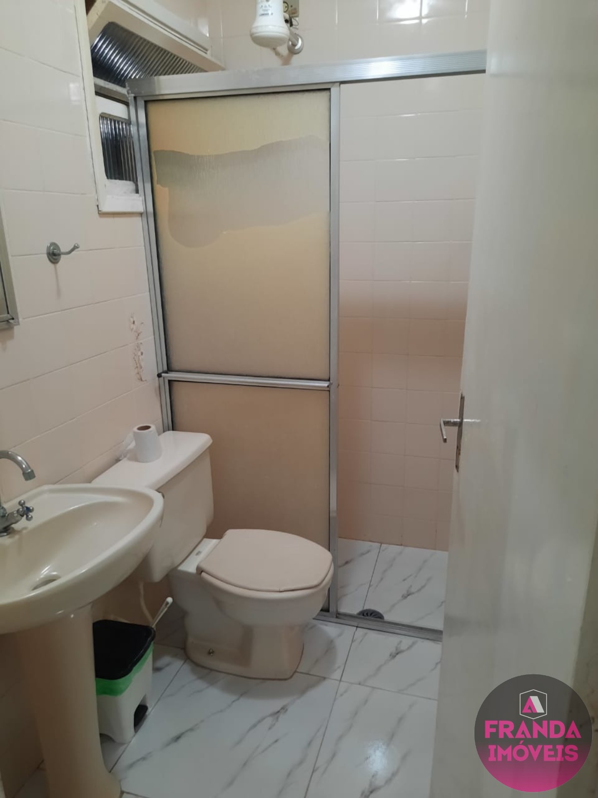 Apartamento para alugar com 2 quartos, 55m² - Foto 9